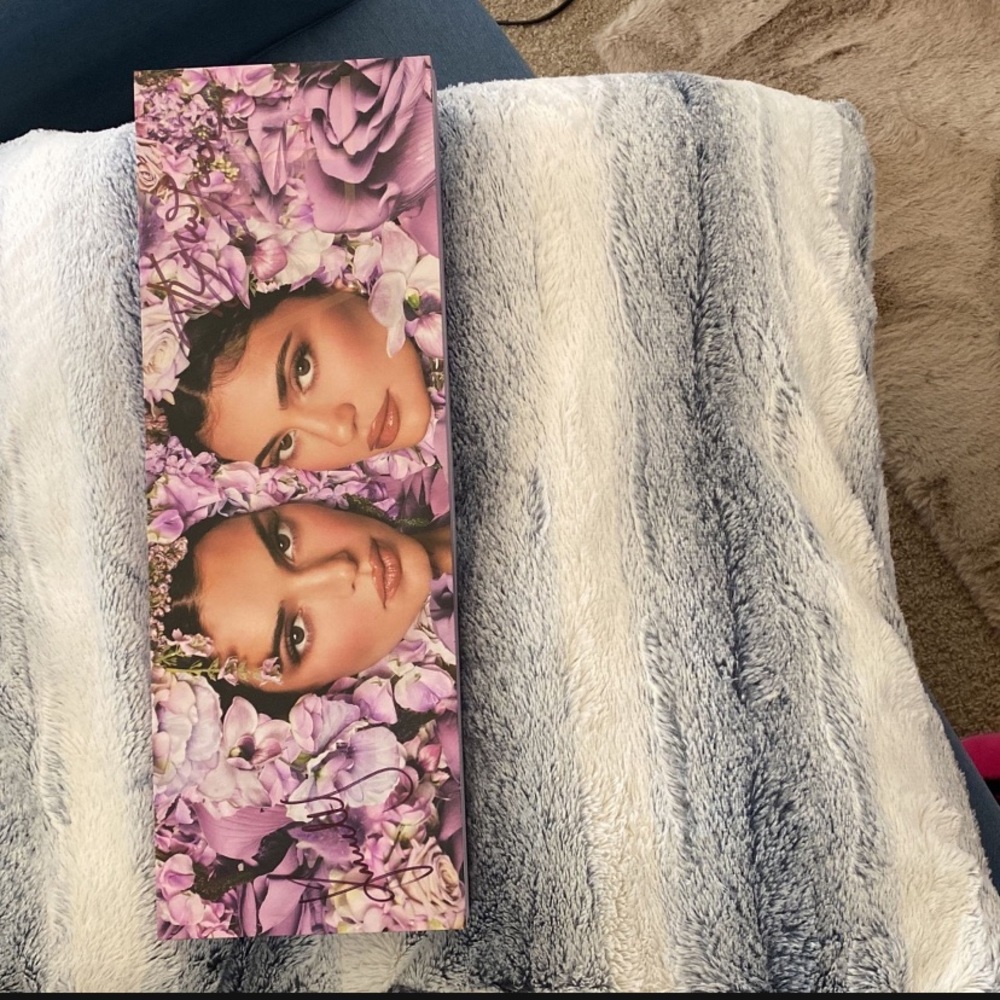 Signed by both Kendall and Kylie Jenner Pr box brand new